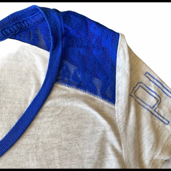 Victoria Secret PINK Toronto Blue Jays T-Shirt - Picture 2 of 3